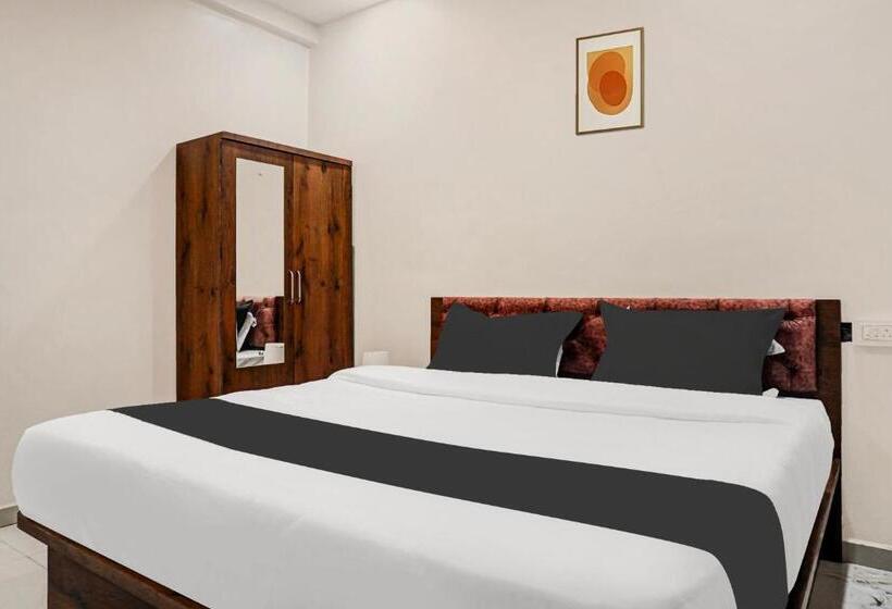 Трехместный Номер Классика, Fabhotel Bliss Executive