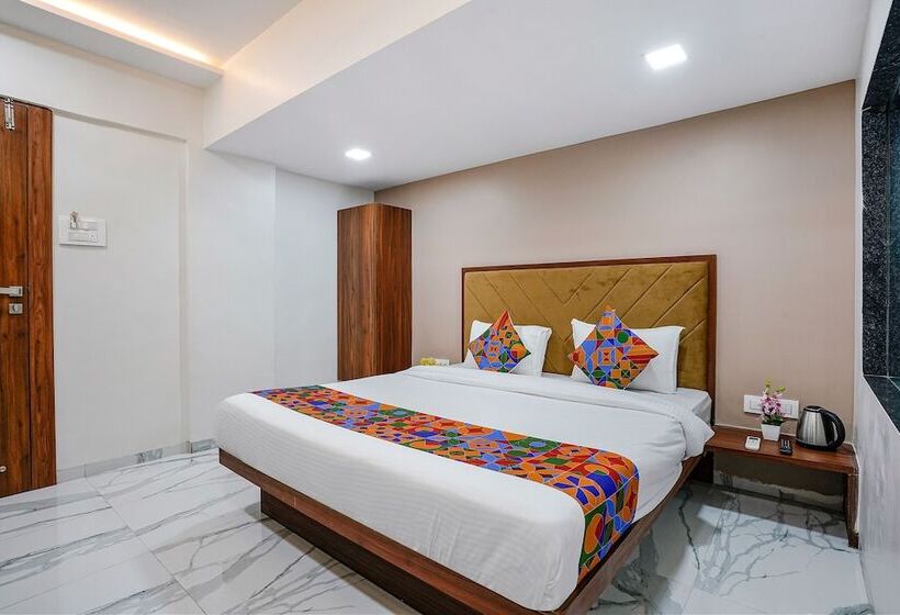 Номер Deluxe, Fabhotel New 7 Star   Opp Satra Plaza, Vashi