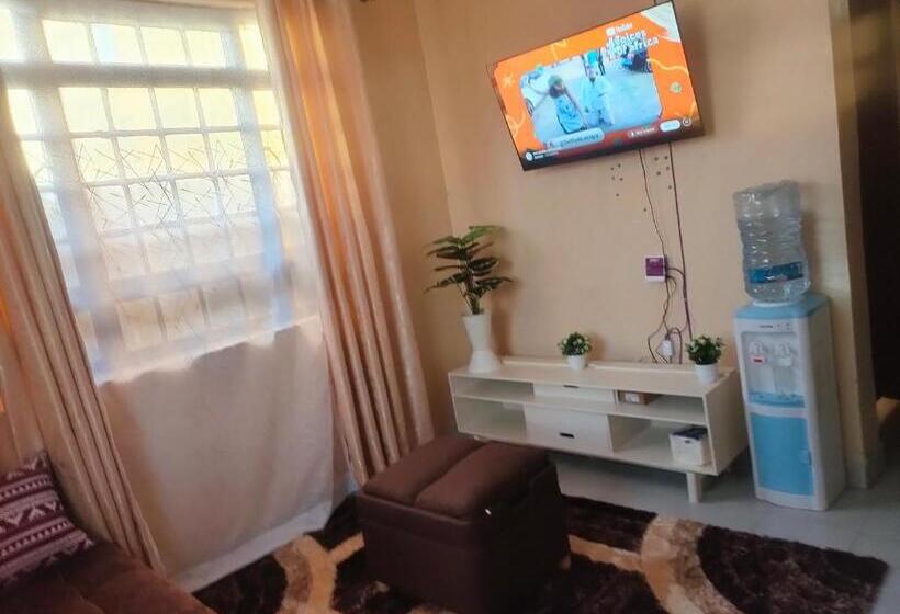 Номер Стандарт Совместная Ванная, Two Bedroom Mombasa