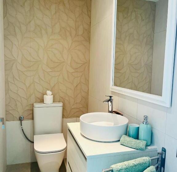 Апартаменты 1 Спальня Вид на Море, Fantastic Sea And Golf Course View House With 3 Bedrooms