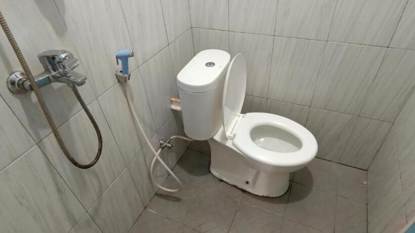 Номер Стандарт, Oyo 93400 Pondok Tawing Rumbih