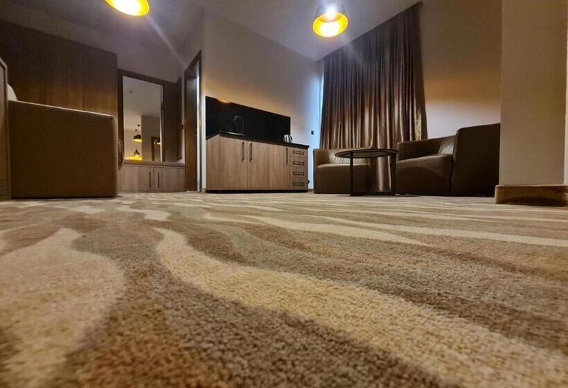 آپارتمان 1 خوابه با بالکن, Angro Palace