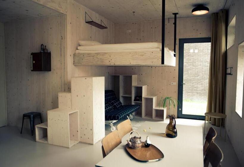 חדר משפחתי, Private Eco Wooden Studio With Bath And Bikes And Garden