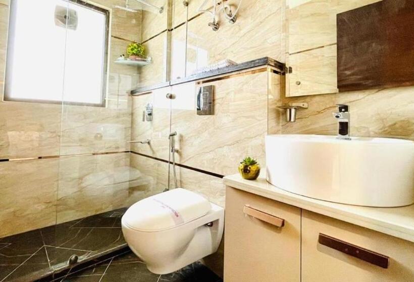 Standard Studio King Bed, Bluo Studio4 Dlf Cybercity   Balcony, Gym Tt, Lift