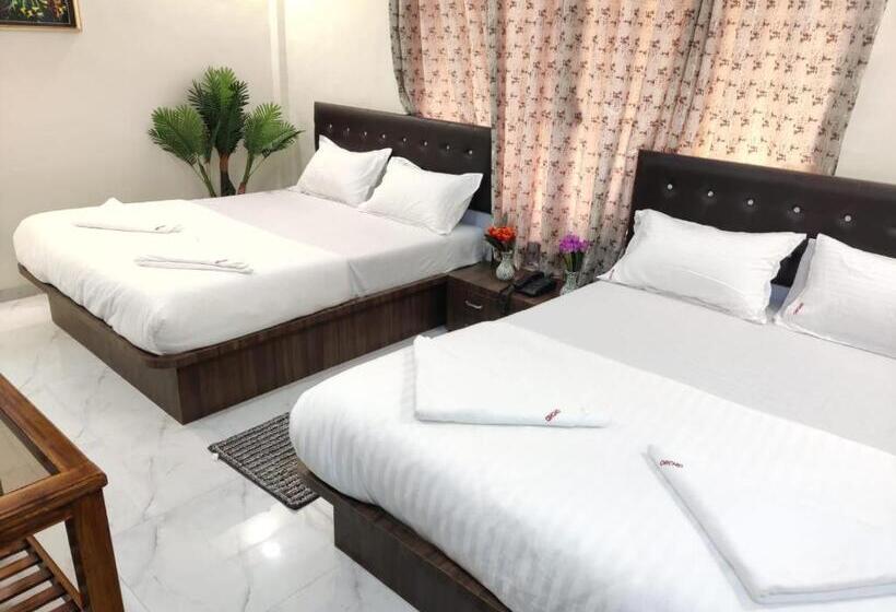 Standaard Vierpersoonskamer, Orchid House Navi Mumbai