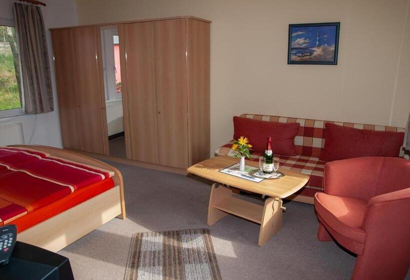 Номер Стандарт, Doppelzimmer Mit Gemeinschaftsbad Auf Ruegen Fuer Stoertebekerfans H3zi3