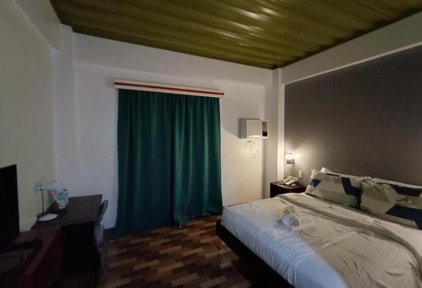 디럭스 룸, Reddoorz @ Lqj Hotel Old Buswang Kalibo