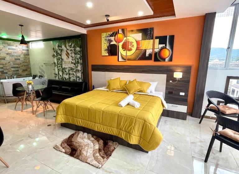 Люкс, Sara Hotel Ibarra