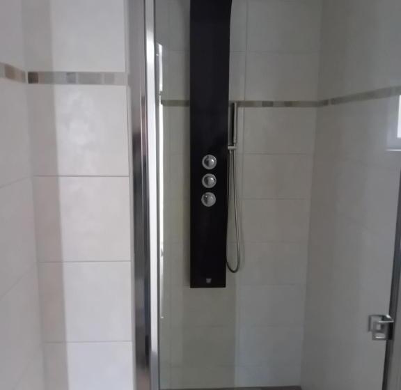 اتاق استاندارد چهار تخته, B&b Typisch Lelies