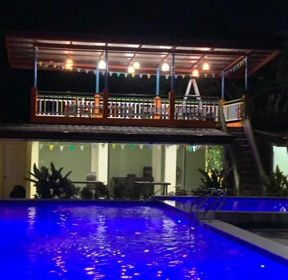 기본룸, Duran Pool & Guesthouse