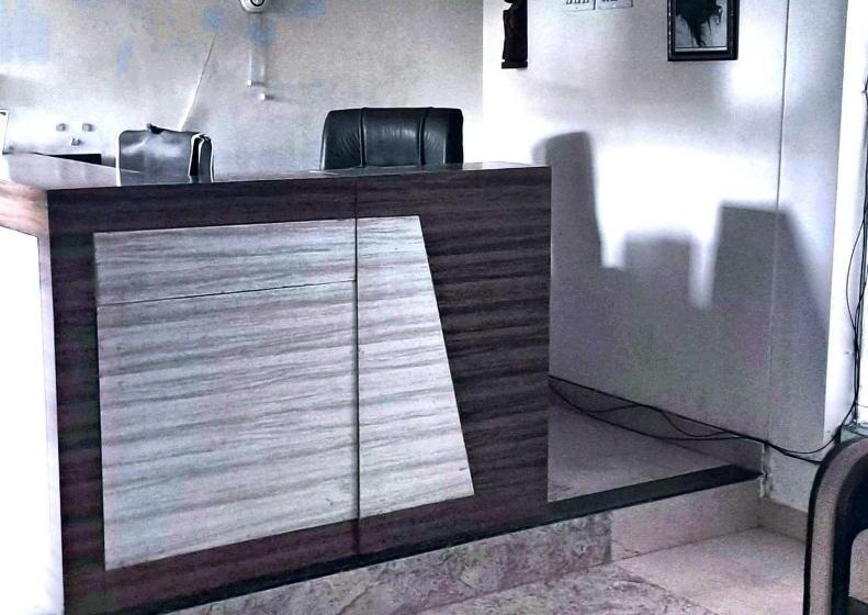 اتاق کلاسیک سه تخته, Oyo Hotel M J Heights