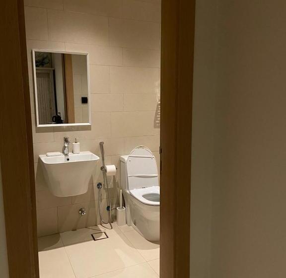デラックススタジオ, Studio Almalqa By A Private Entrance