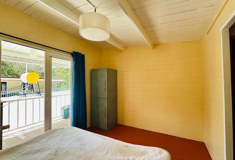 豪华房间, Coco Hostel Goa