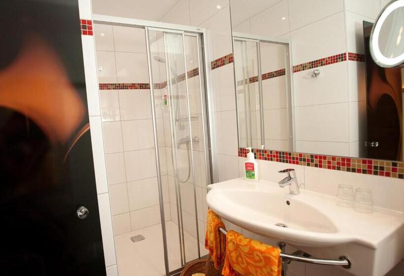 اتاق استاندارد, Evident Hotel Prägant