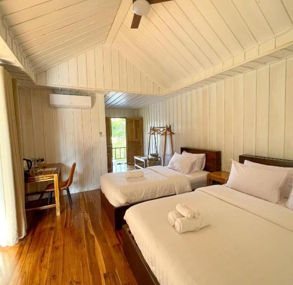 패밀리 룸 산 전망, Nongkhiaw The Float House