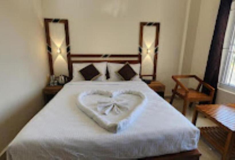 标准间, Shiviksha Inn, Ooty