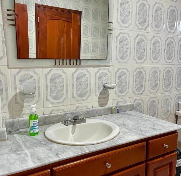 غرفة قياسية ثلاثية حمام مشترك, Hostal Mirador Tayrona