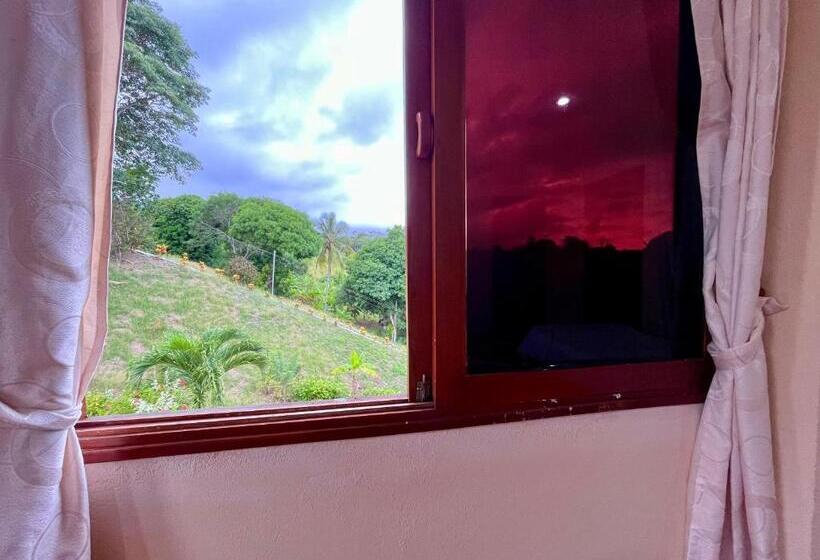 غرفة قياسية ثلاثية حمام مشترك, Hostal Mirador Tayrona