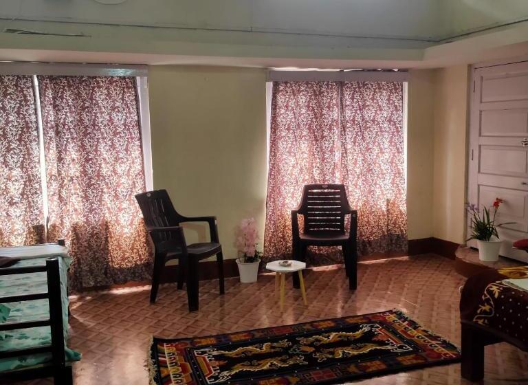 标准间, Barooah আশ্ৰয় 2bhk House Self Cooking