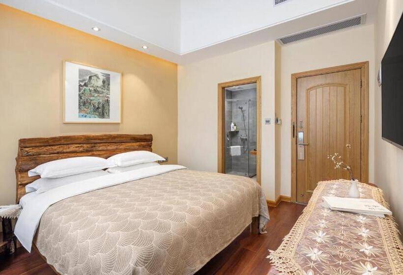 豪华房间, Guilin Village Creek Inn  Free Shuttle Bus To Train Railway Station Over 3 Nights One Way