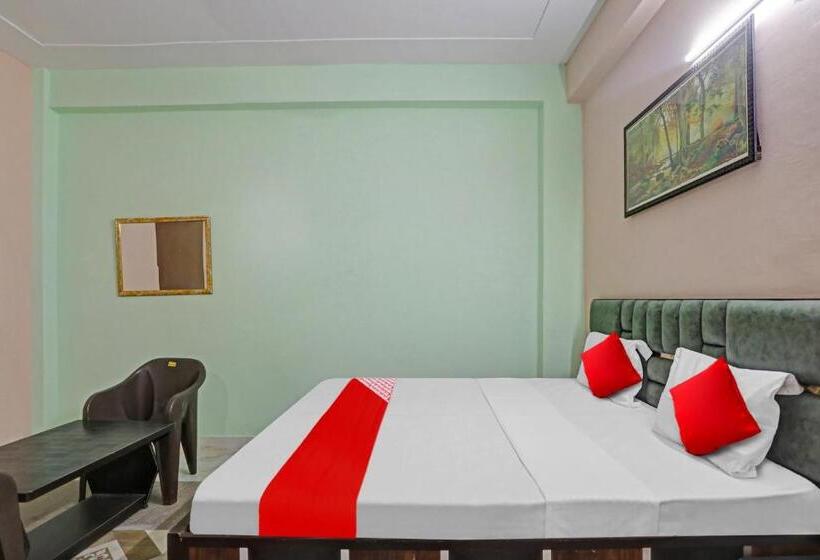 Трехместный Номер Классика, Oyo Flagship Moon Star Residency