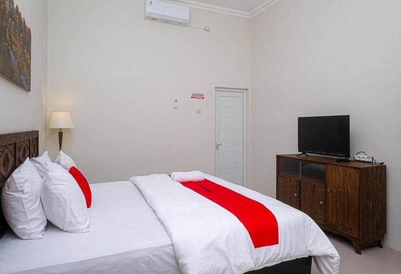 Номер Deluxe, Reddoorz Syariah Near Stasiun Klaten