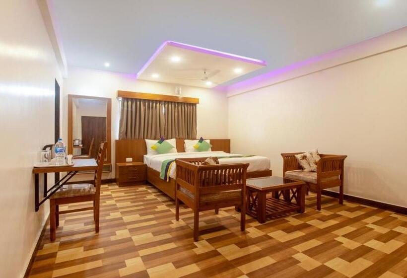 Номер Стандарт, Treebo Elite Plaza, 700 Mtrs From Madikeri Fort