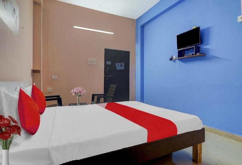 Трехместный Номер Классика, Pop Tirumala Lodge