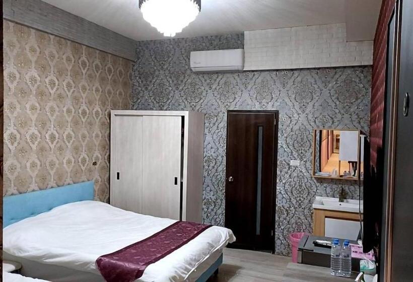 اتاق لوکس, Leading Inn 立鼎民宿