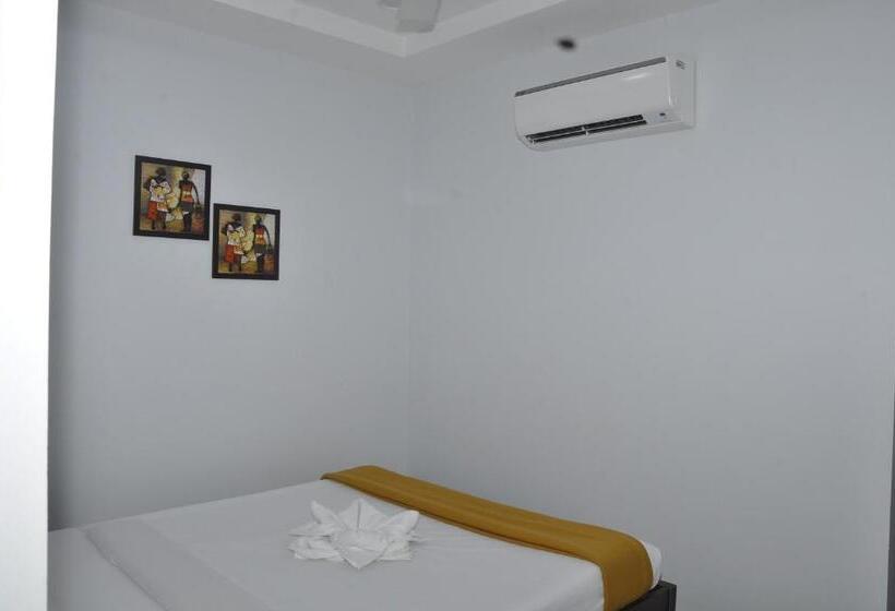 豪华房间, Royaleinn Sirkali