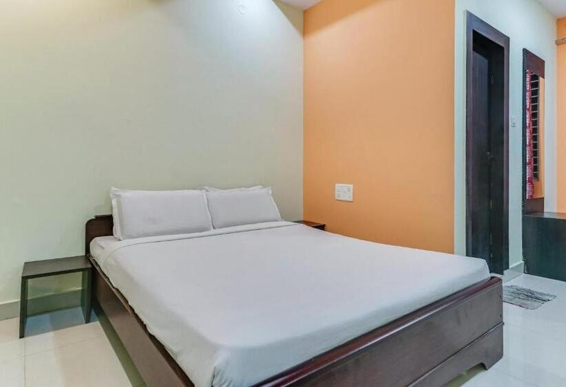 Трехместный Номер Классика, Spot On Pratham Residency