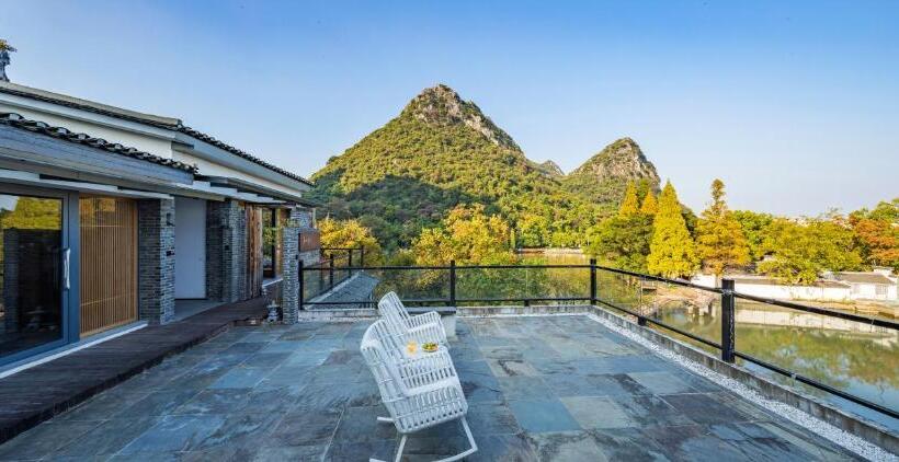 Люкс с Террасой, Guilin Heshe Lakeside Resort
