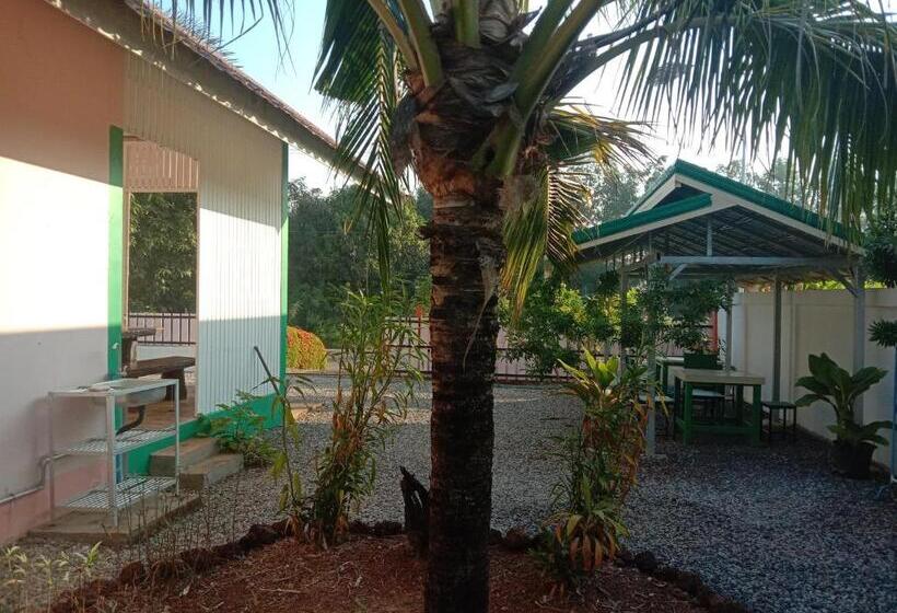 스탠다드 방갈로, Bungalow 36 M2 Sur Terrain 400m2 Avec Piscine Privée A 12km De Ban Dung