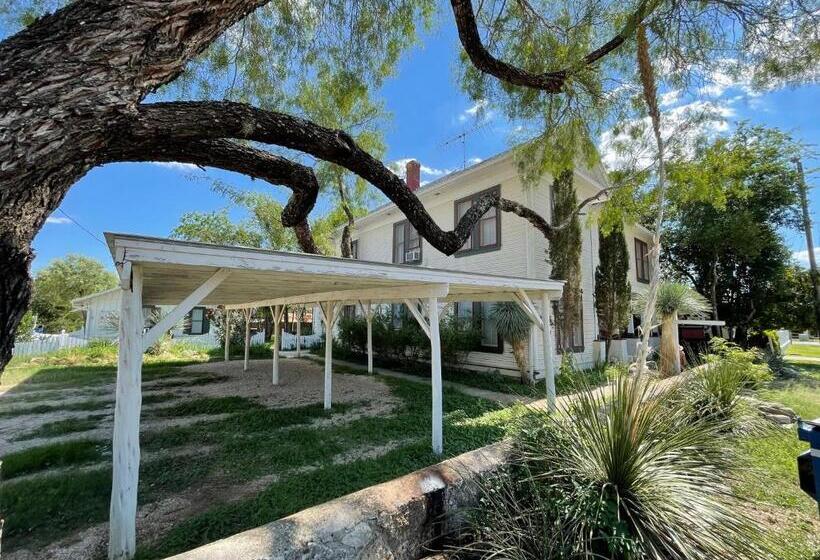 חדר סטנדרט, Carriage Inn   Tarpley Suite 5