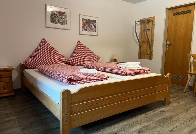 Номер Стандарт, Naturfreundehaus Brend