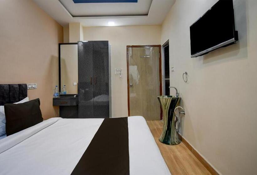 Трехместный Номер Классика, Krishna Inn