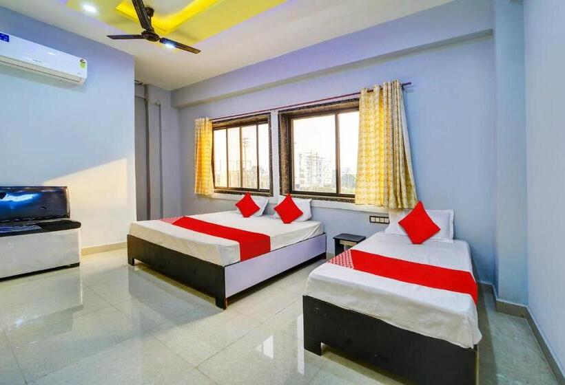 三人经典房间, Oyo Hotel New Braj Palace And Restaurant
