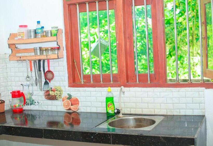 标准间, Yino Villa Midigama