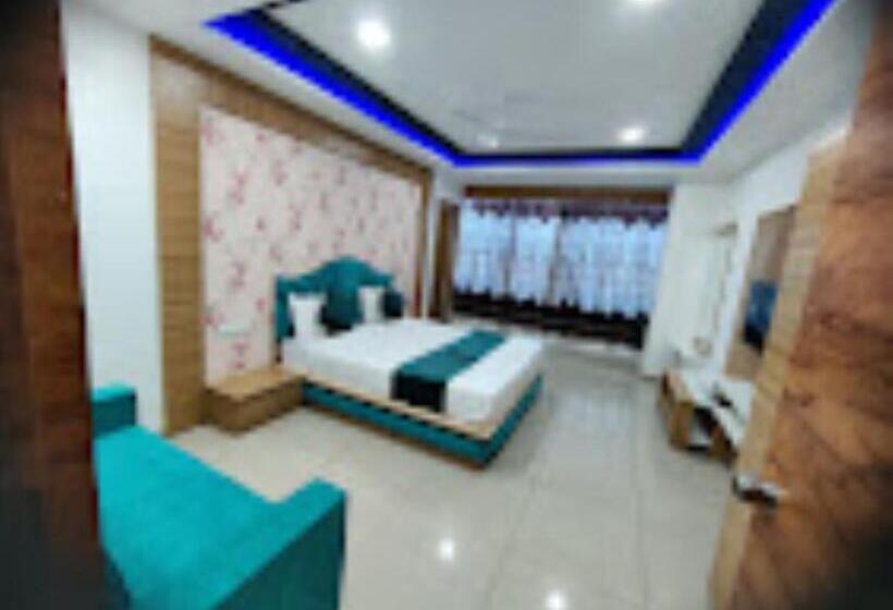 デラックスルーム, Rudra Palace , Anand