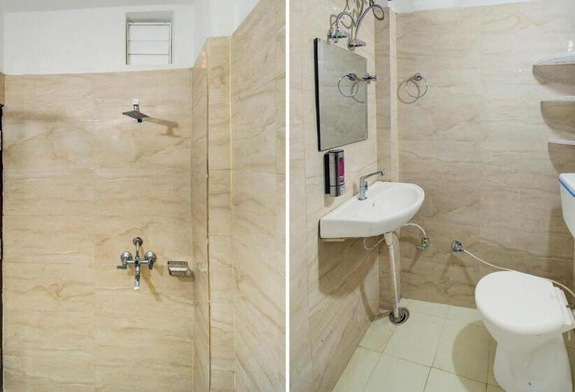 اتاق کلاسیک سه تخته, Oyo 82094 Hotel Saras Inn