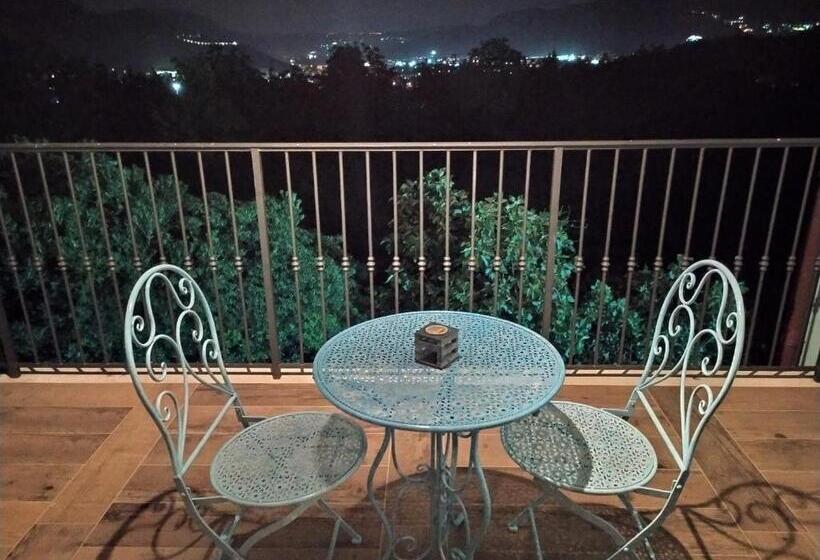 غرفة ديلوكس ذات إطلالة, Caledonia B&b