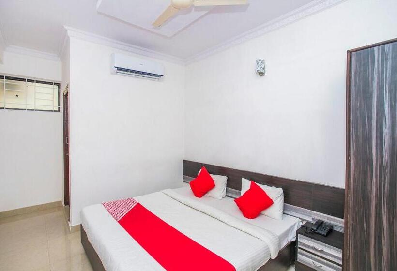 标准间, Oyo Hotel Nr Suites