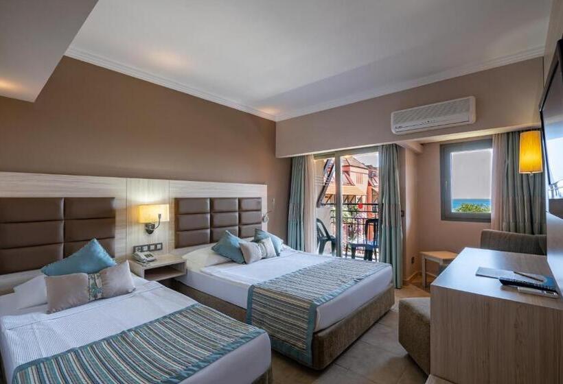 اتاق خانوادگی, Palmeras Beach Hotel Ultra All Inclusive