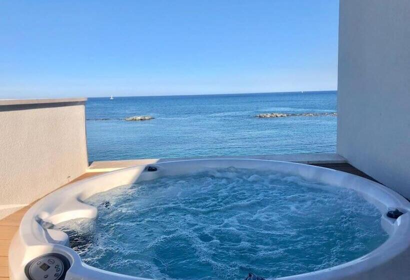 Вилла 1 Спальня, Fenandgi Luxury Hospitality At Its Finest !