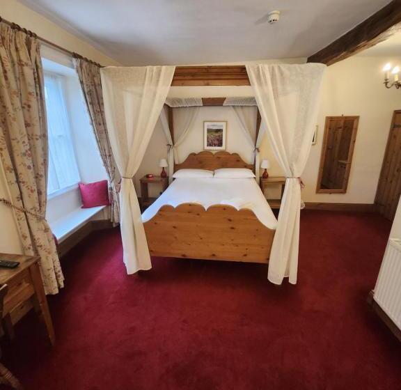 Номер Стандарт, The New Inn