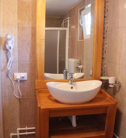 اتاق استاندارد با بالکن, Guesthouse Edelnice