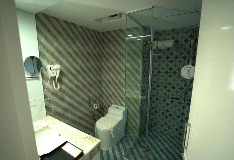 اتاق لوکس با تخت بزرگ, Grand River View Hotel   Rajshahi