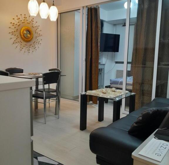 스탠다드 스튜디오, Azure Urban Resort Bahamas Tower