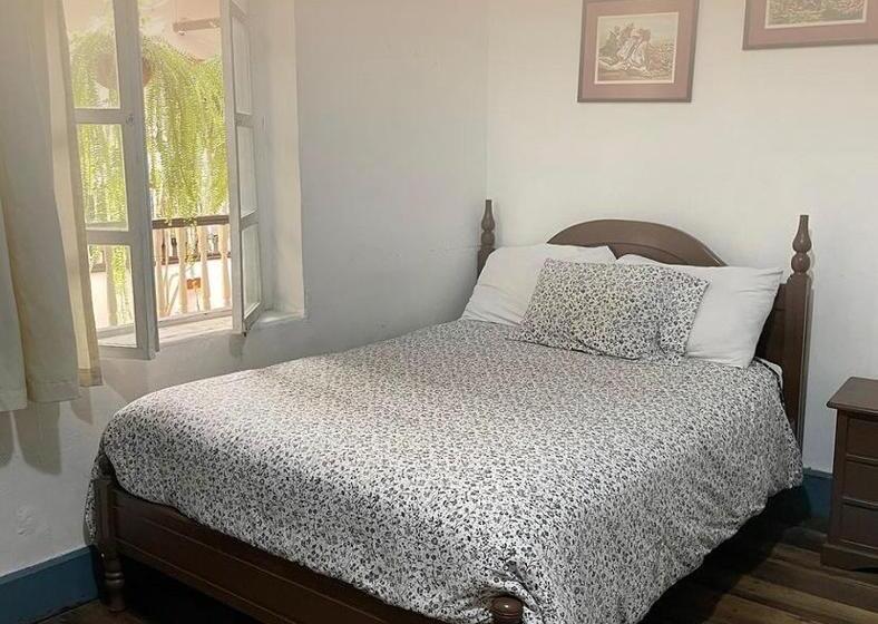 اتاق استاندارد سه نفره, Casa Macondo