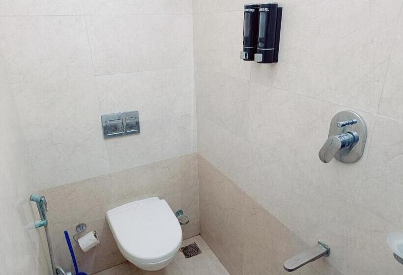 Номер Deluxe, Ramya Residency Porur